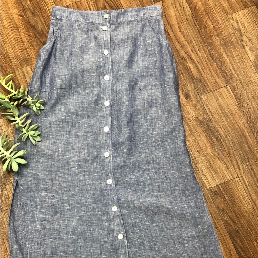 NWOT Linen chambray button front skirt, Med